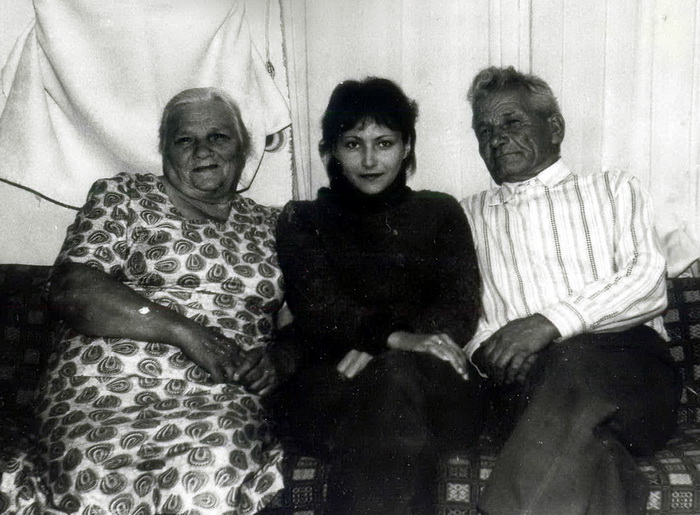 З бабуляй і дзядулем З бабуляй і дзядулем