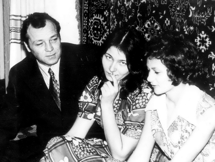 З татам і стрыечнай сястрой З татам і стрыечнай сястрой