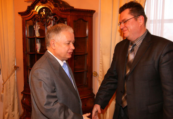 Дэлегацыя “Саюза палякаў на Беларусі” на прыёме ў Леха Качынскага, 2010 г. Дэлегацыя “Саюза палякаў на Беларусі” на прыёме ў Леха Качынскага, 2010 г.