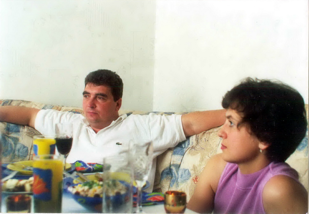 З жонкай Ірынай на сямейнай урачыстасці. 1990-я гады