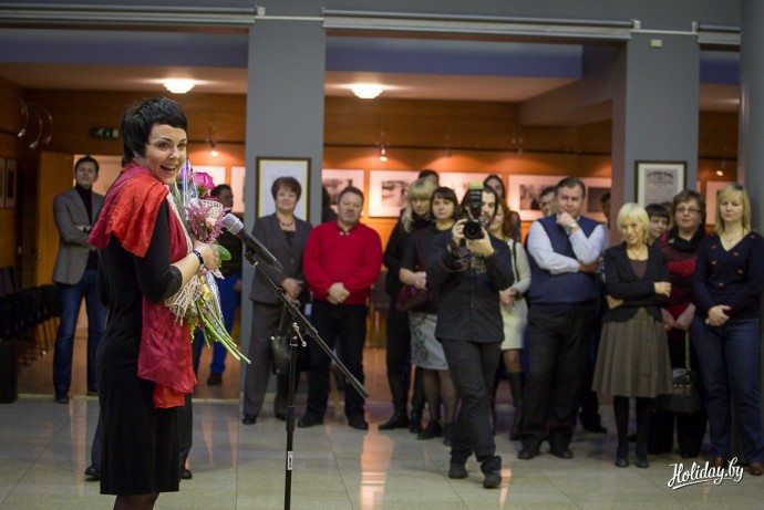 Адкрыццё выставы Ю. Мацкевіч у Літоўскім пасольстве