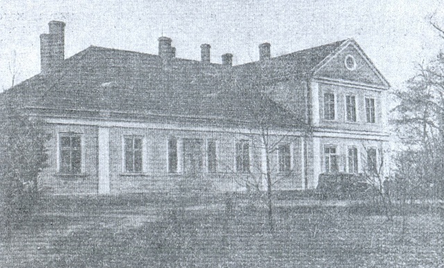 Савецкая застава ў панскім маёнтку