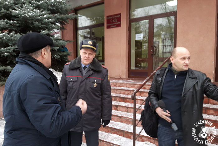 Аўтар іску Уладзімір Бухаўцоў