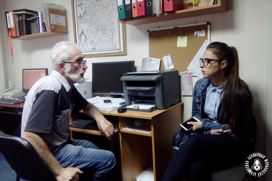 Праваабаронца Барыс Бухель і журналістка Аліна Скрэбунова