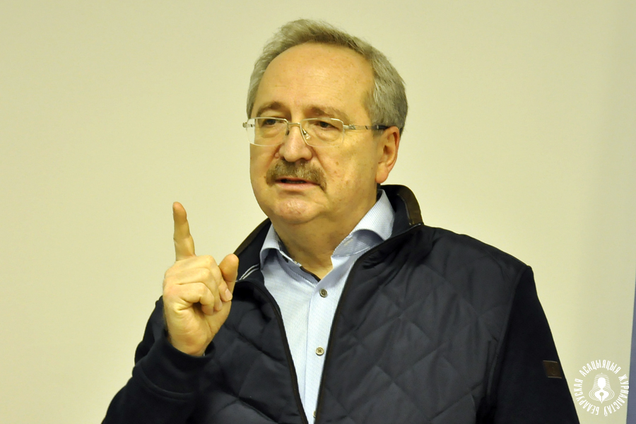 Генеральный директор издательского дома "Алтапресс" Юрий Пургин