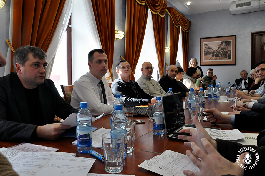 Злева — старшыня ГА “БАЖ” Андрэй Бастунец Злева — старшыня ГА “БАЖ” Андрэй Бастунец