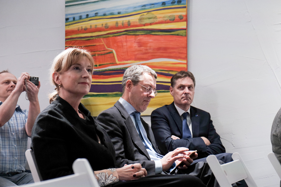 Слева — посол Швеции в Беларуси Кристина Йоханнессон Главред БелаПАН Ирина Левшина — лауреат Правозащитной премии. Ирина Левшина, Татьяна Коровенкова, Александр Томкович, Ольга Смолянко, Татьяна Ревяко