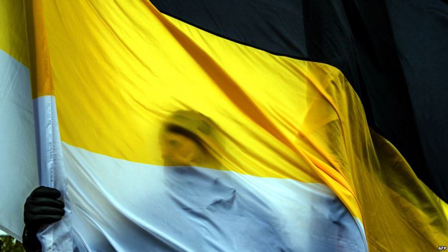 Сьцяг Расейскай імпэрыі, які выкарыстоўваюць некаторыя расейскія нацыяналісты. Ілюстрацыйнае фота Сьцяг Расейскай імпэрыі, які выкарыстоўваюць некаторыя расейскія нацыяналісты. Ілюстрацыйнае фота