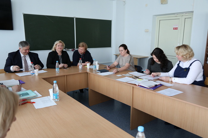 Распределение на факультете журналистики БГУ в апреле 2019 года. Фото: journ.bsu.by Распределение на факультете журналистики БГУ в апреле 2019 года