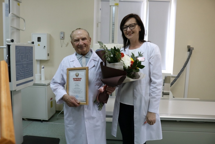 З правага боку — Наталля Рызвановіч