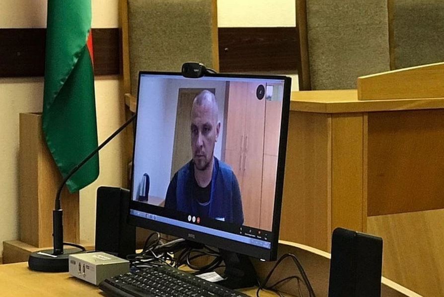 Фотограф Святослав Зоркий давал показания по скайпу. Фото: mediazona.by