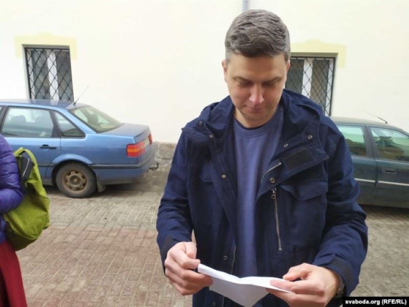 Гаспадар «Цэнтру гарадзкога жыцьця» Павал Мажэйка пасьля вызваленьня з турмы, 29 сакавіка 2021