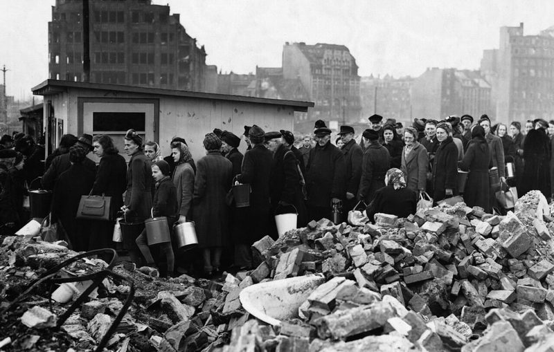 Гамбург, 1946 год. Фото: Photo 12 / Alamy / Vida Press