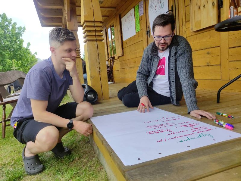 Журналіст Руслан Кулевіч і відэаператар Ігар Круты. Фота: аўтар для БАЖ