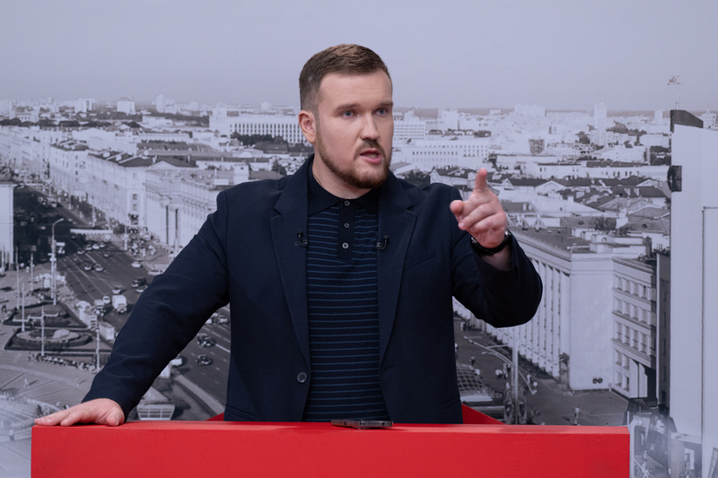 Зміцер Міцкевіч, вядоўца праграмы «План: Б». Фота: Waldemar Dowejko