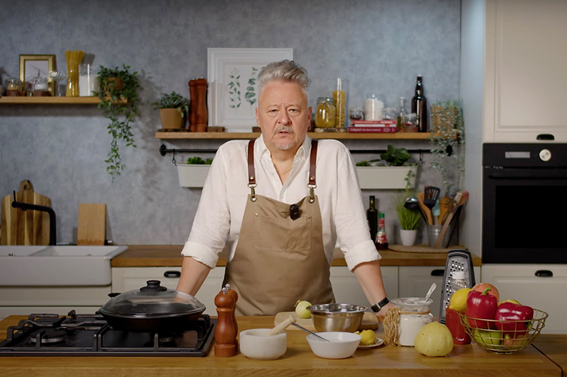 Николай Халезин. Фото: скриншот YouTube-канала «Перетрем с Халезиным»