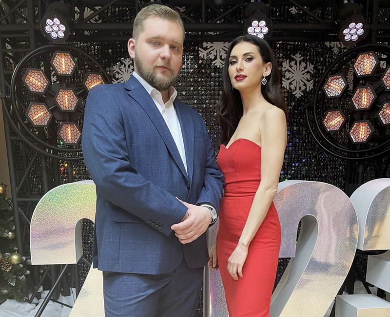 З прапагандыстам Рыгорам Азаронкам. Фота: інстаграм Лебедзевай