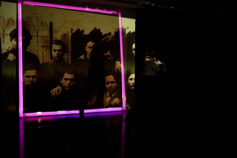 Сцэны са спектакля «Святло ў цемры». Фота: Bartek Warzecha