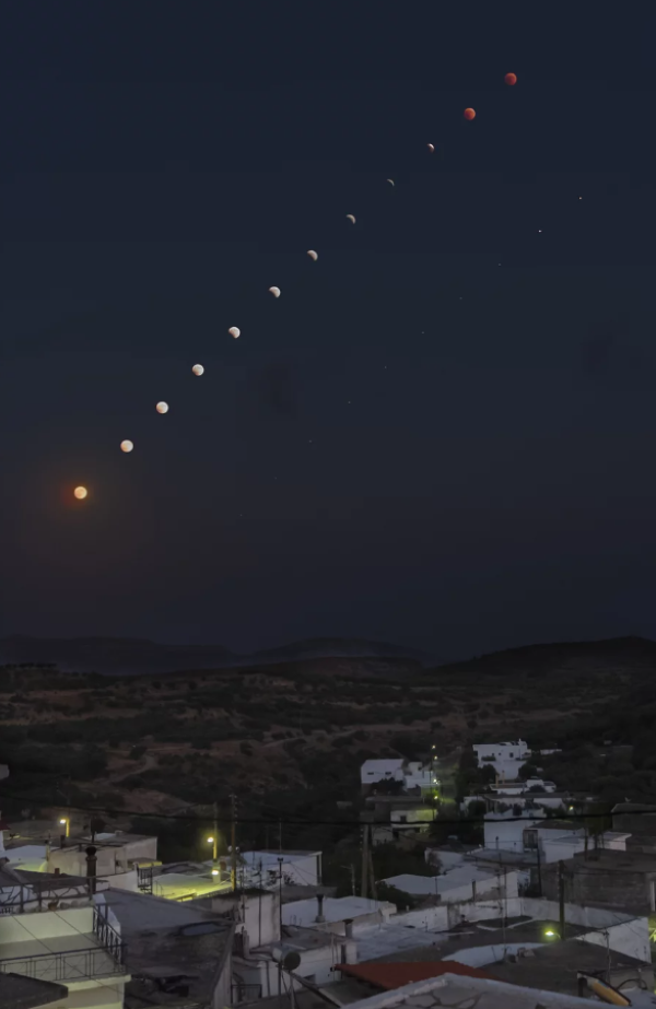 Зацьменне Месяца на Крыце. Фота: Дзмітрый Канановіч з сайта astrobin.com