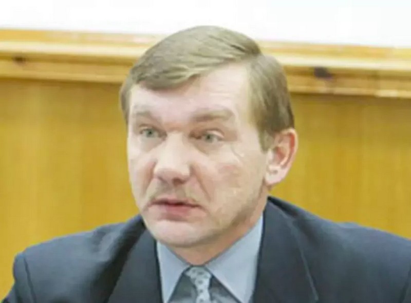 памёр Юрый Азаронак