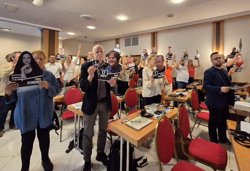 З'езд ЕФЖ акцыя салідарнасці з журналістамі-палітвязнямі