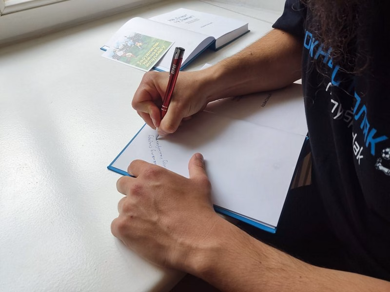 Журналіст Арцём Сізінцаў