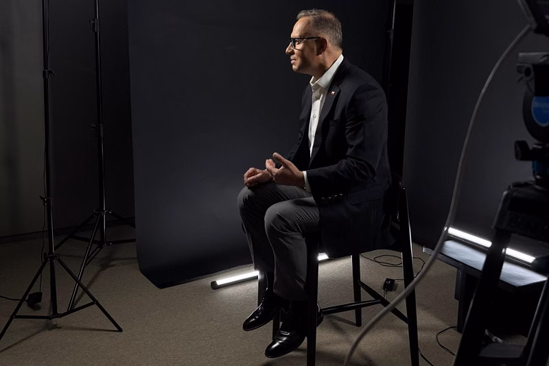 Бывший президент Польши начал работать на YouTube-канале