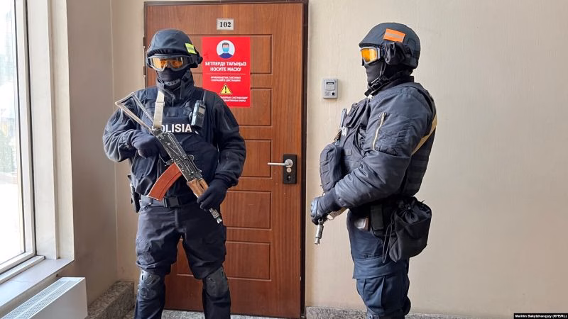 Казахстан: полиция провела рейд в офисе Orda