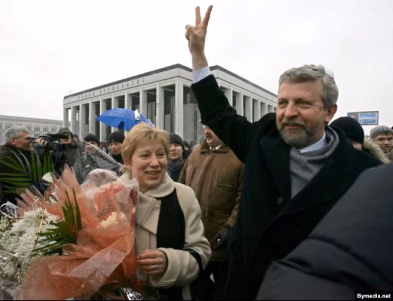 Аляксандар Мілінкевіч